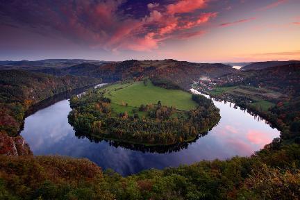 El río Moldava es una de las mejores vías para conocer la República Checa