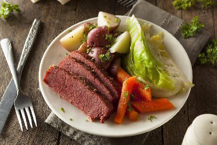 Carne con verduras, cocina típica inglesa